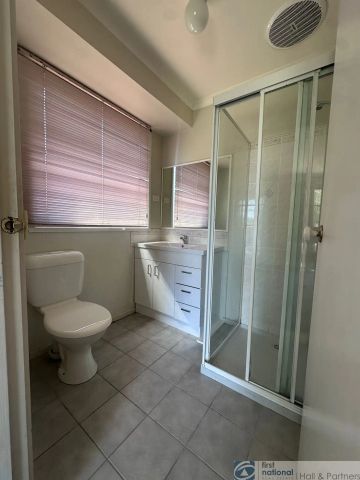 “location and Convenience” - Photo 2