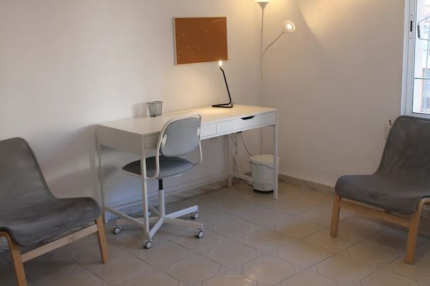 Carrer Lo Rat Penat, Valencia, Valencian Community 46023 - Photo 1