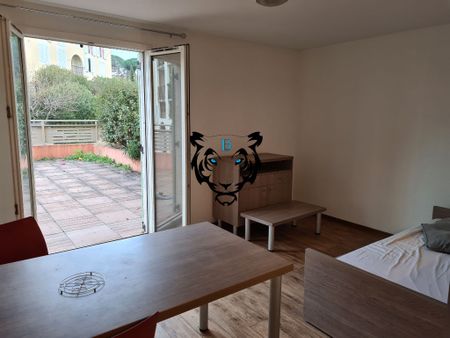EXCLUSIVITE - LOCATION -T2 meublé avec grande terrasse - Frejus, - Photo 3