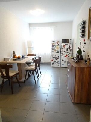 Ruhige 3.5-ZW à 83 m² im 1. OG - Foto 1