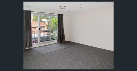 East Port Apartment - Security Building - Photo 3