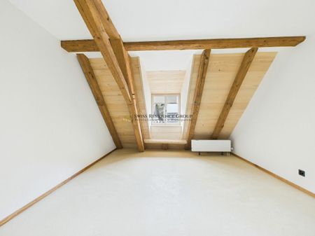 Charming old building meets family comfort - top-renovated duplex apartment for first time rental - Photo 2