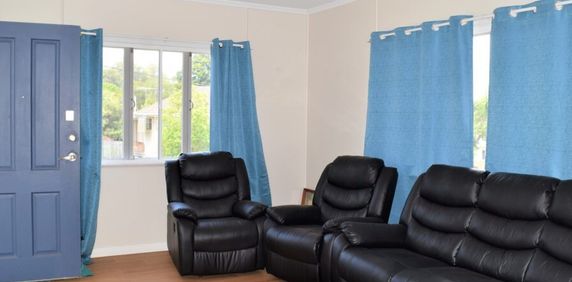 Nice home at convenient location! - Photo 2