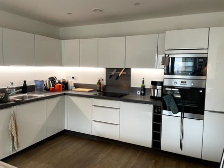 Room in a Shared Flat, Norlem Court, SE8 - Photo 2