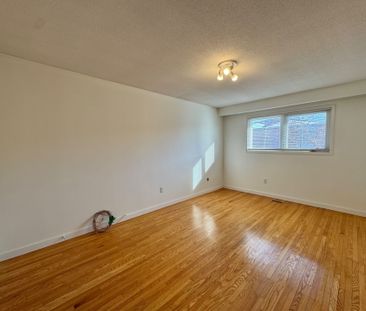 For Lease - 165 Aberdeen Avenue, Vaughan, Ontario - Photo 6