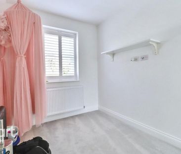 3 bedroom detached house to rent - Photo 3