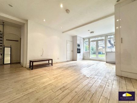 3 bedroom flat to rent - Photo 3