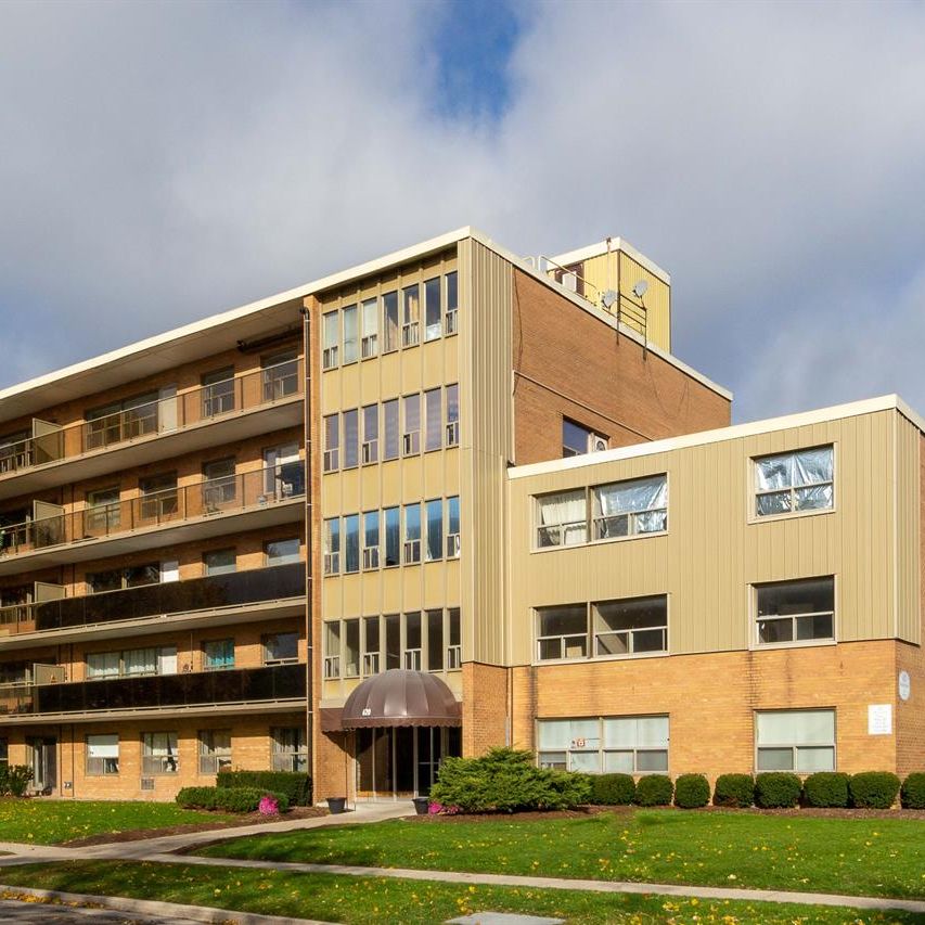 Bryn Mawr Apartments - Photo 1