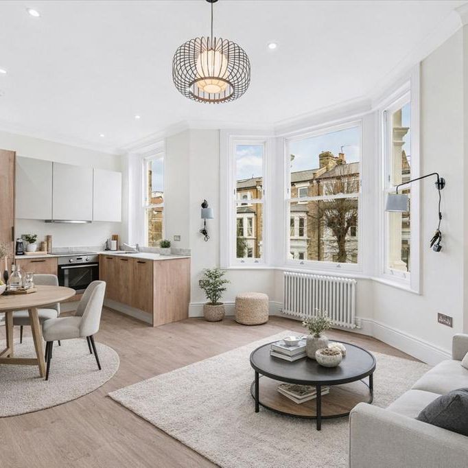 1 bedroom flat to rent - Photo 1