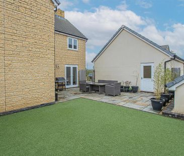 4 bedroom detached house to rent - Photo 6