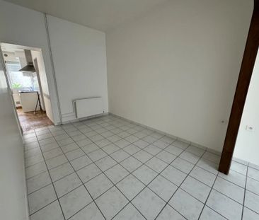 Location Maison de ville 4 pièces 85 m2 à Saint-Quentin - Photo 4