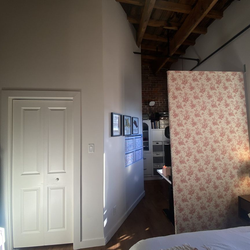 82 King Suite 403 - Photo 1