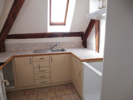 Location Appartement 4 pièces 62m² GUIGNES 77390 - Photo 2