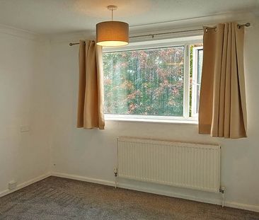 Swinburne Road, Wellingborough - Photo 1