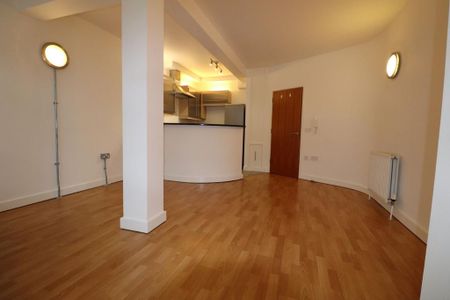 1 bedroom flat to rent - Photo 5