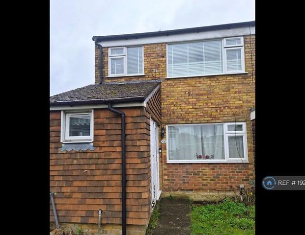 3 bedroom terraced house to rent - Photo 1