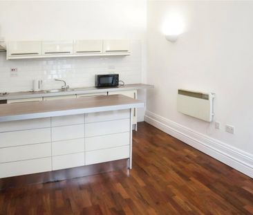 Chancery Lane, Town Centre, HD1 - Photo 4