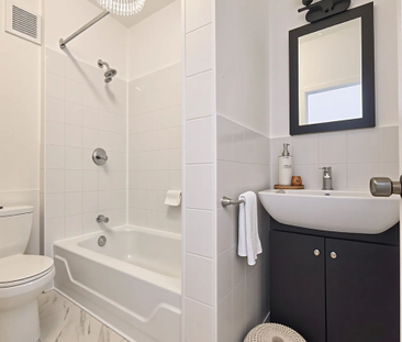 For Lease - 206 Augusta Avenue Unit# 2nd Floor, Toronto, Ontario - Photo 4