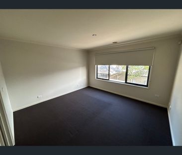 3 Mckillop Avenue, Epping, Vic 3076 - Photo 1