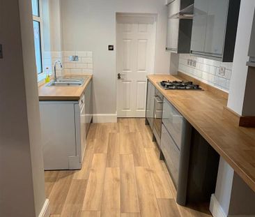 1 bedroom private hall to rent - Photo 5