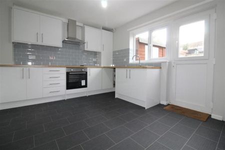 Musgrave Mount, Bramley, Leeds, LS13 2QL - Photo 3