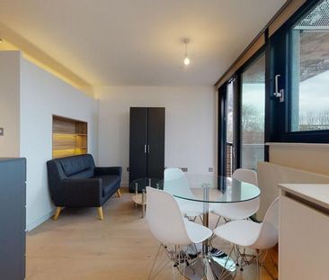 Studio to rent - Photo 2