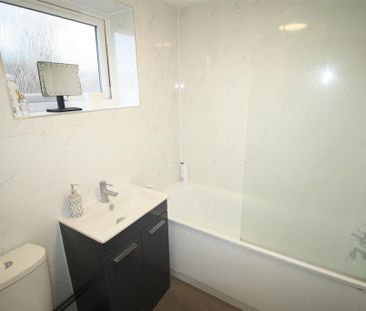 2 bedroom maisonette to rent - Photo 6