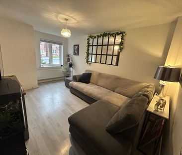 2 bedroom semi-detached house to rent - Photo 2