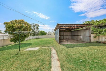 3-Bedroom Home for Rent in South Tamworth - Photo 2