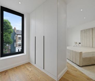 3 bedroom terraced house to rent - Photo 6