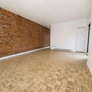 Superbe 3 1/2 rue St-Urbain, Montréal! - Photo 2