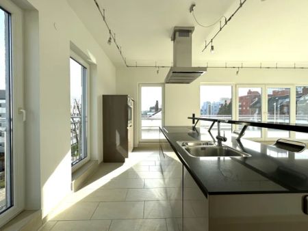 Schickes Penthouse mit spektakulärer Dachterrasse und Skylineblick - Foto 5