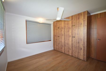 3 Bedroom Home only 5 minutes from town - Photo 5