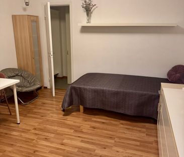 Västra Vägen, Solna - Foto 1