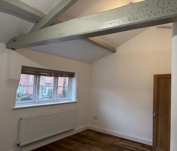 1 BED Coach House To rent - Photo 4