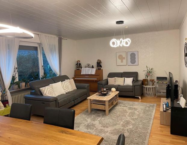 3-Zimmer-EG—Wohnung mit Balkon und Garage - Foto 1