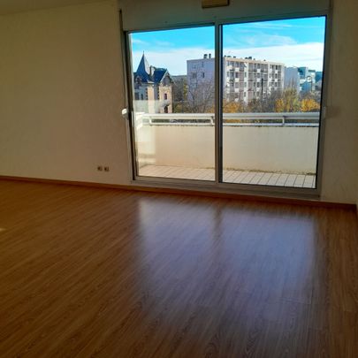 Location Appartement 3 pièces 63m² - Photo 1