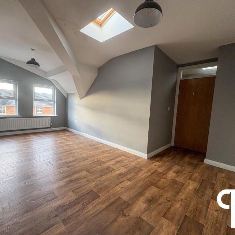 Apt 10 Reynolds House, 88-94 William Street, Lurgan, BT66 6TE - Photo 1