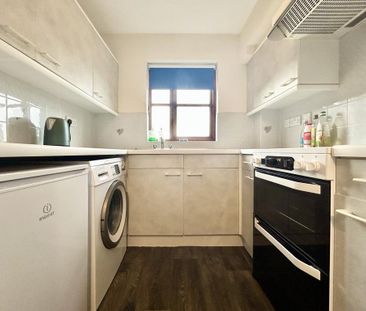 1 bedroom flat to rent - Photo 6