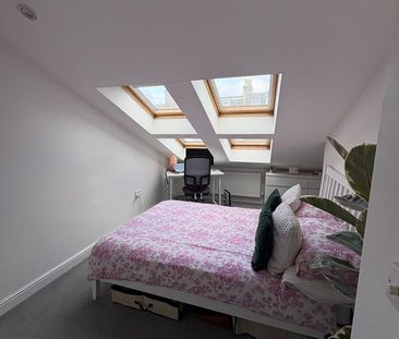 2 Bed Terraced House, Garratt Terrace, SW17 - Photo 5