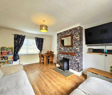 3 bedroom end of terrace house to rent - Photo 1