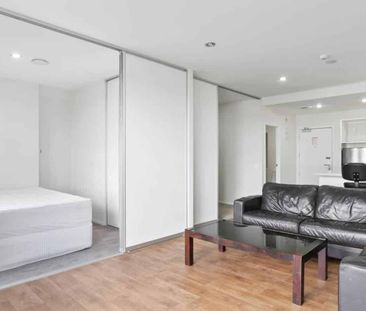 Easy living with amazing views - Photo 1