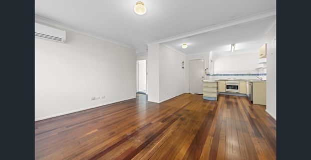 Stylish Living with Modern Comfort & Convenience - Photo 1