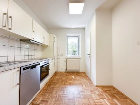 Helle 2,5-Zimmer-Wohnung mit Extraküche und großem Balkon mit Gartenblick - Photo 5