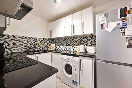 St Quintin Avenue, North Kensington, W10 - Photo 5