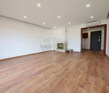 Apartment T3 in Algés, Linda-a-Velha e Cruz Quebrada-Dafundo, Oeiras - Photo 5