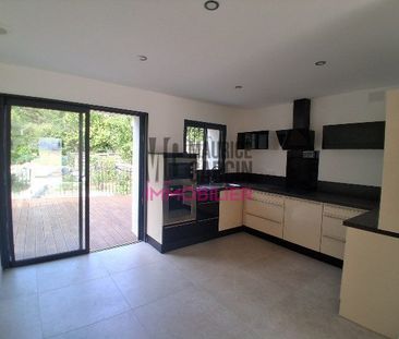 Maison individuelle à louer, 4 pièces - L'Isle-sur-la-Sorgue 84800 - Photo 4