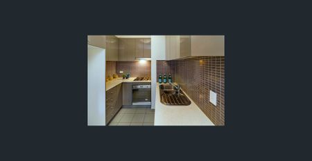 APPLICATION RECEIED BEAUTIFULLY PRESENTED, GROUND FLOOR APARTMENT IN BOUTIQUE DEVELOPMENT - Photo 3