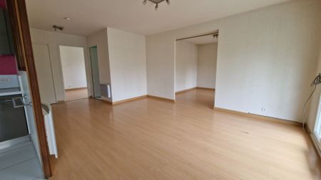 Location Appartement 3 pièces 75m² - Photo 2