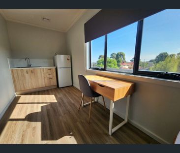 47 Beddoe Avenue, Clayton, Vic 3168 - Photo 1